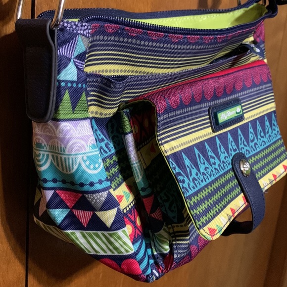 LILY BLOOM - In love with bright colors and patterns? This is for you… - Picture 7 of 10